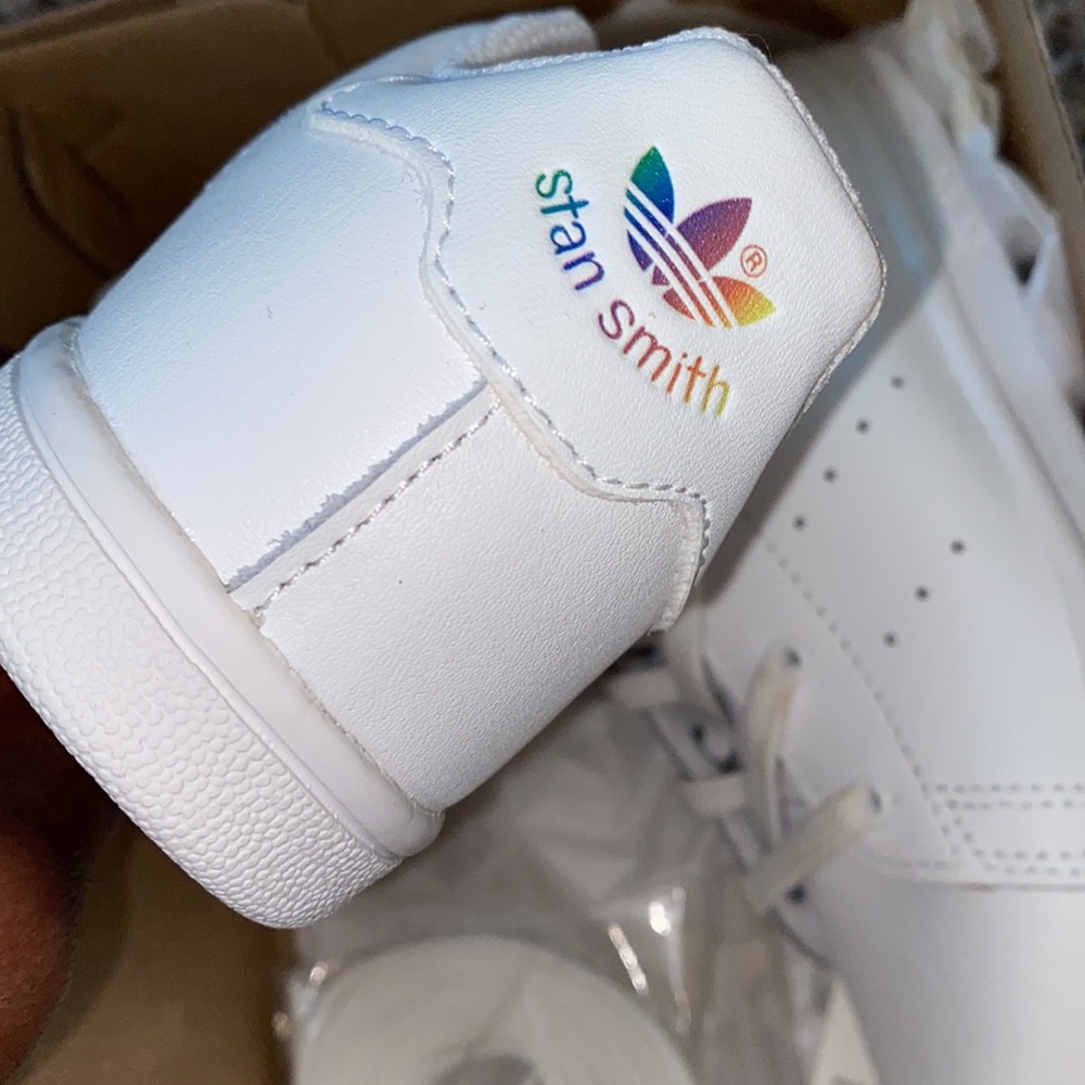 Stan Smith - Picture 3 of 3